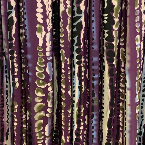 Dress - Picture 2 of 5